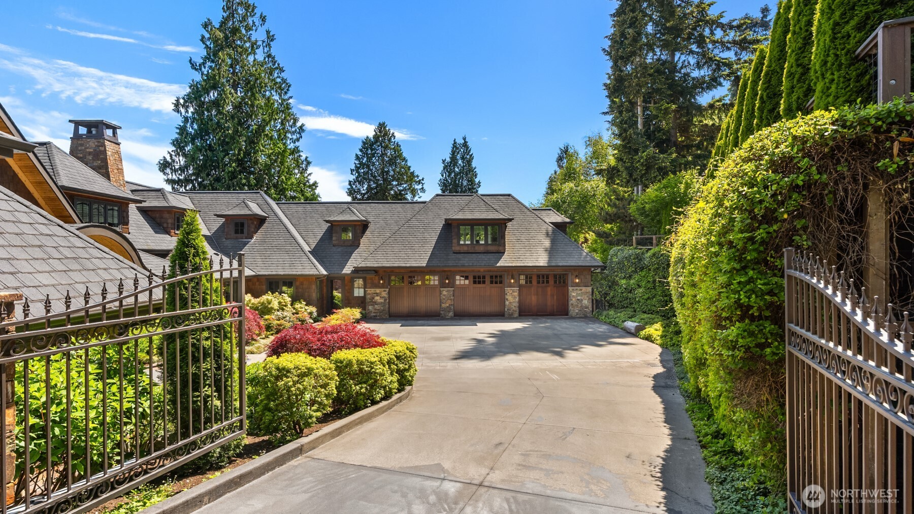 5128 Rockaway Beach Road NE, Bainbridge Island, WA 98110