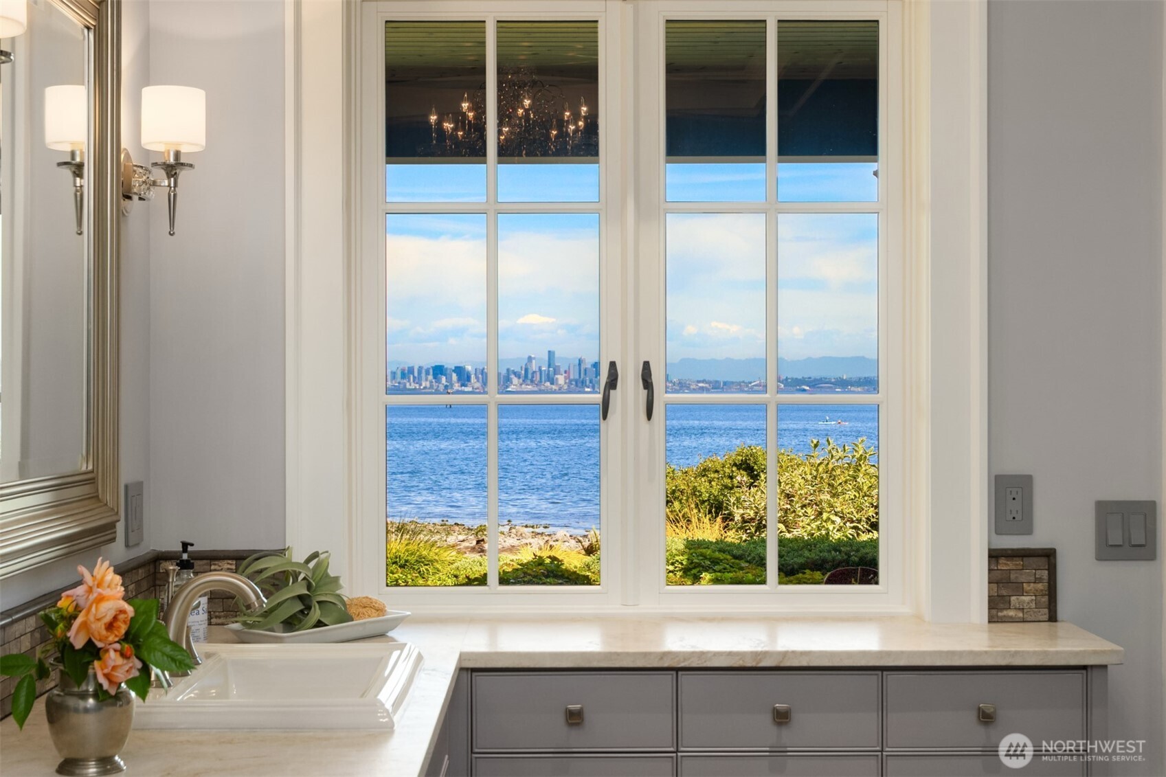5128 Rockaway Beach Road NE, Bainbridge Island, WA 98110