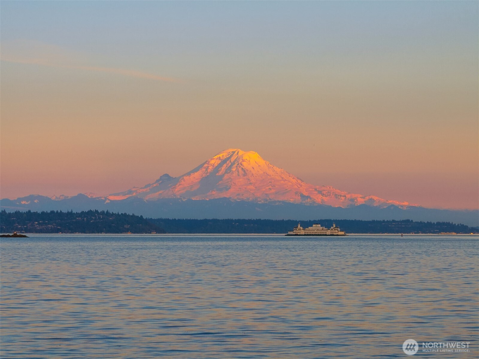 5128 Rockaway Beach Road NE, Bainbridge Island, WA 98110