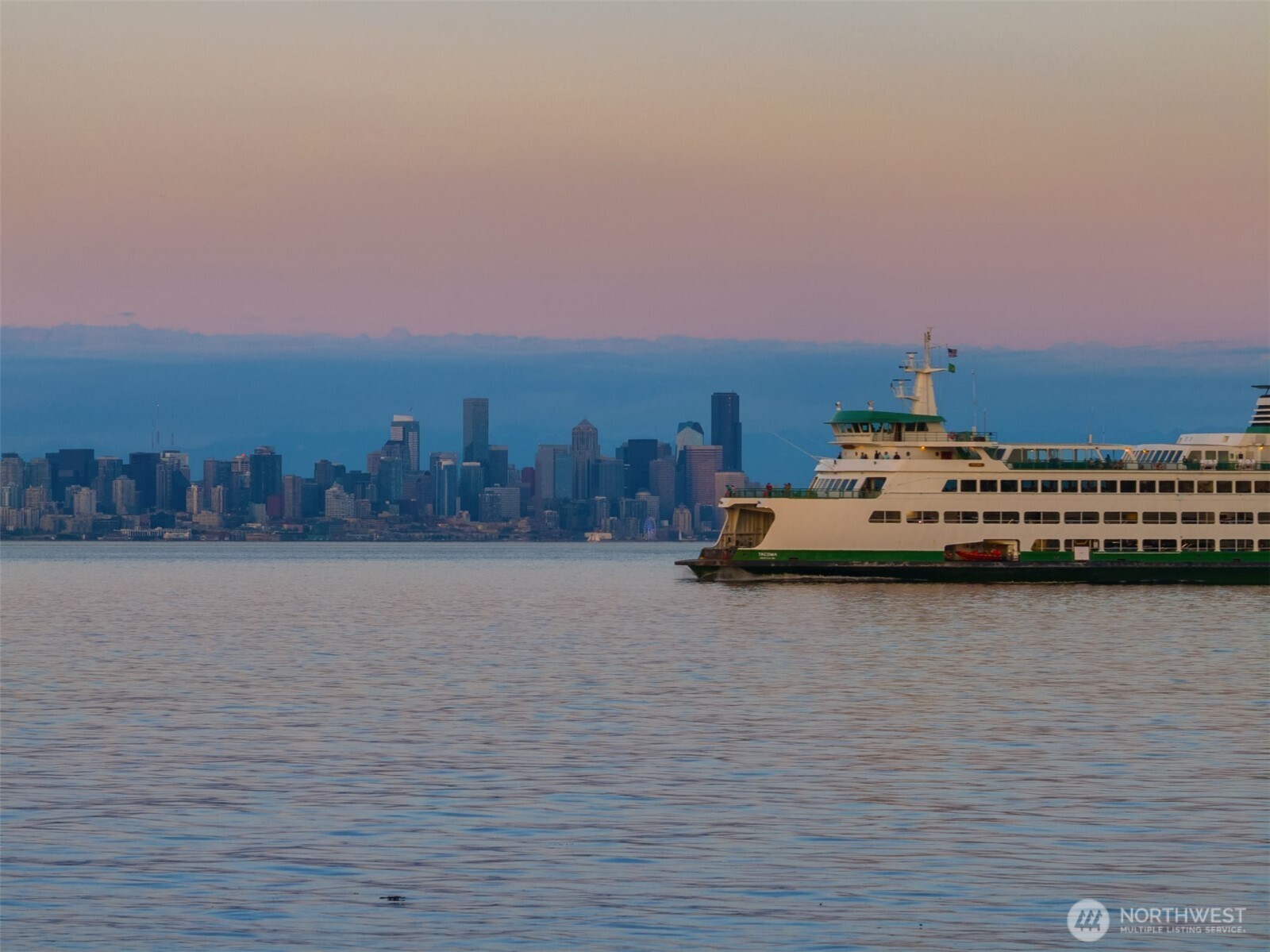 5128 Rockaway Beach Road NE, Bainbridge Island, WA 98110