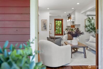 7026 Island Center Road NE, Bainbridge Island, WA 98110 - Photo 15