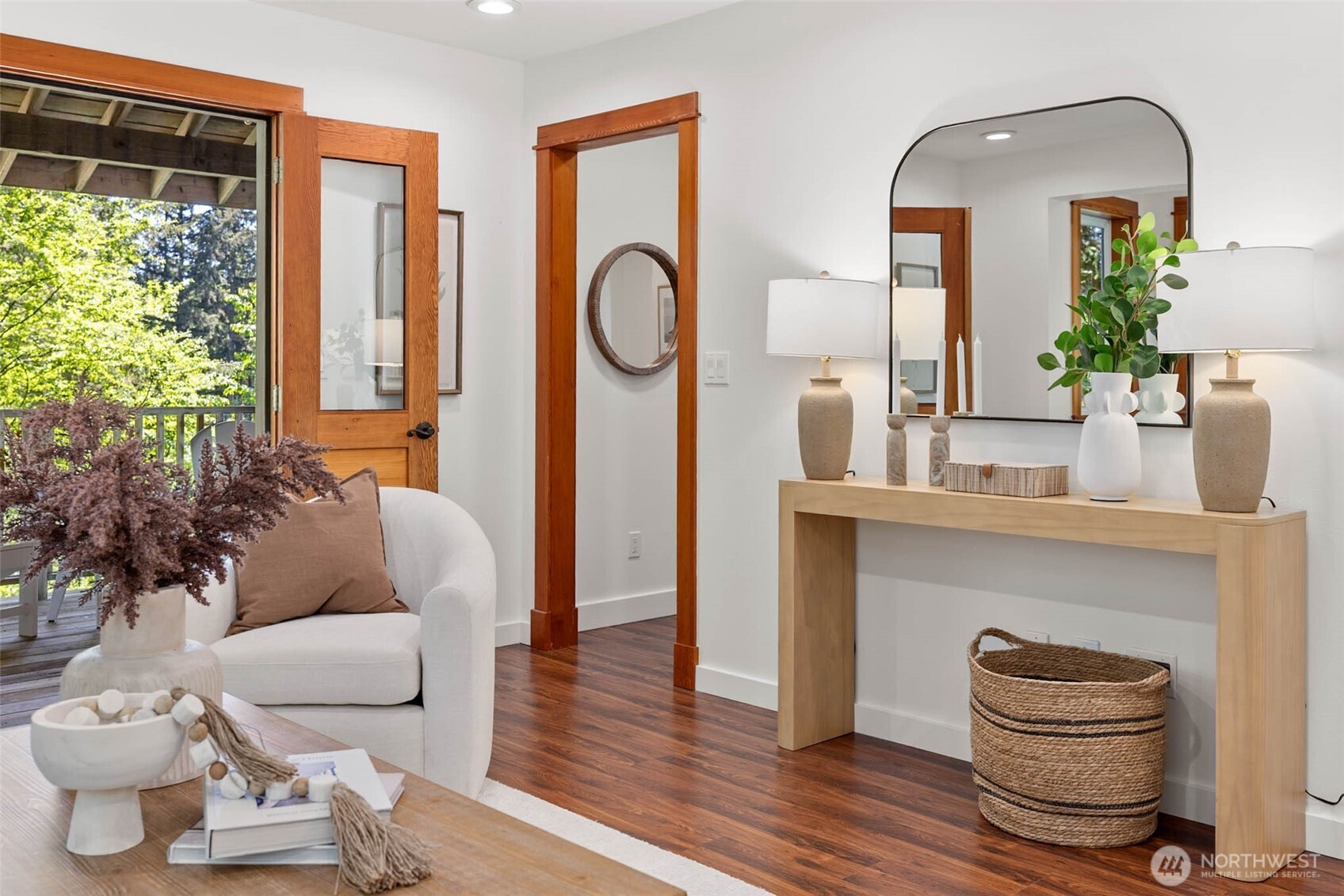 7026 Island Center Road NE, Bainbridge Island, WA 98110