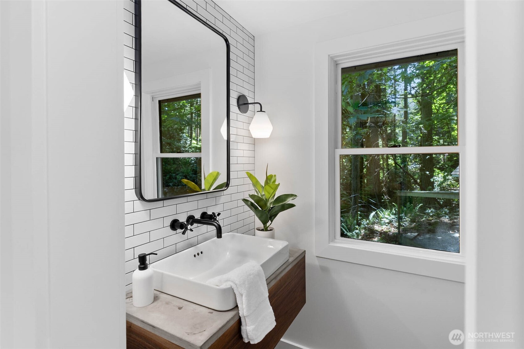 7026 Island Center Road NE, Bainbridge Island, WA 98110