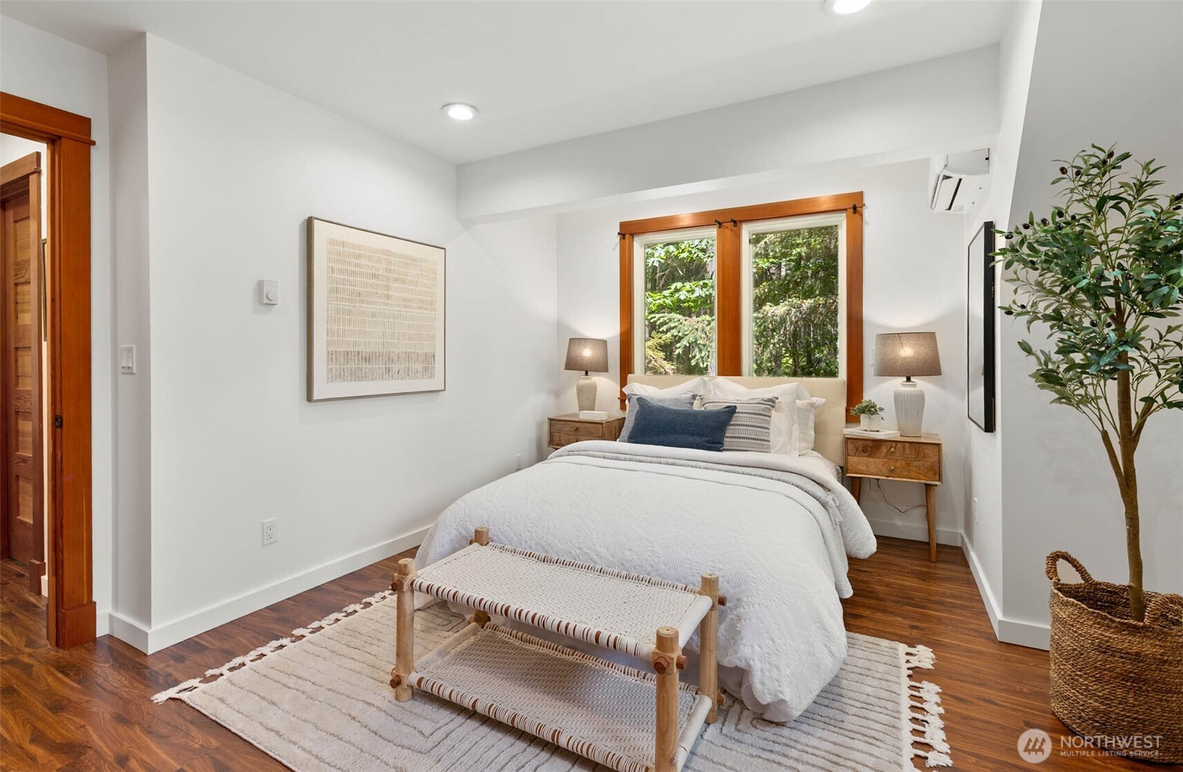 7026 Island Center Road NE, Bainbridge Island, WA 98110