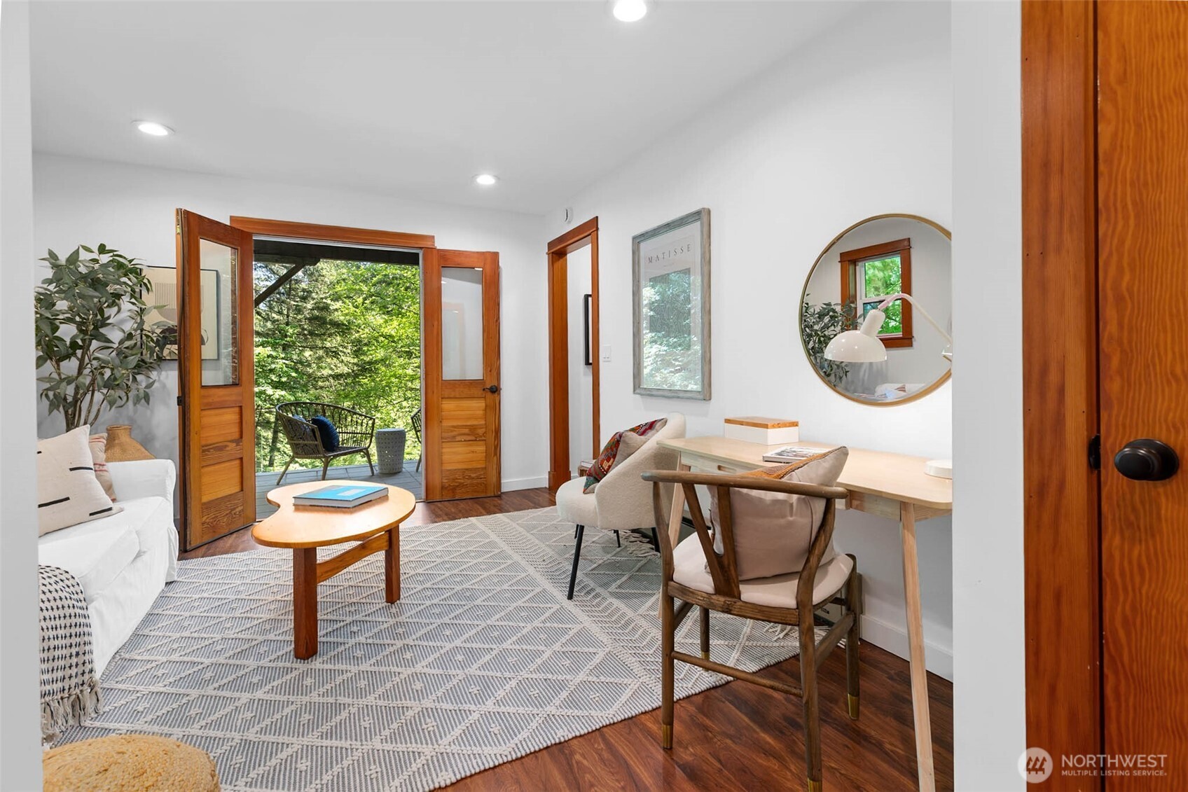 7026 Island Center Road NE, Bainbridge Island, WA 98110