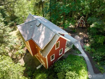 7026 Island Center Road NE, Bainbridge Island, WA 98110 - Photo 38