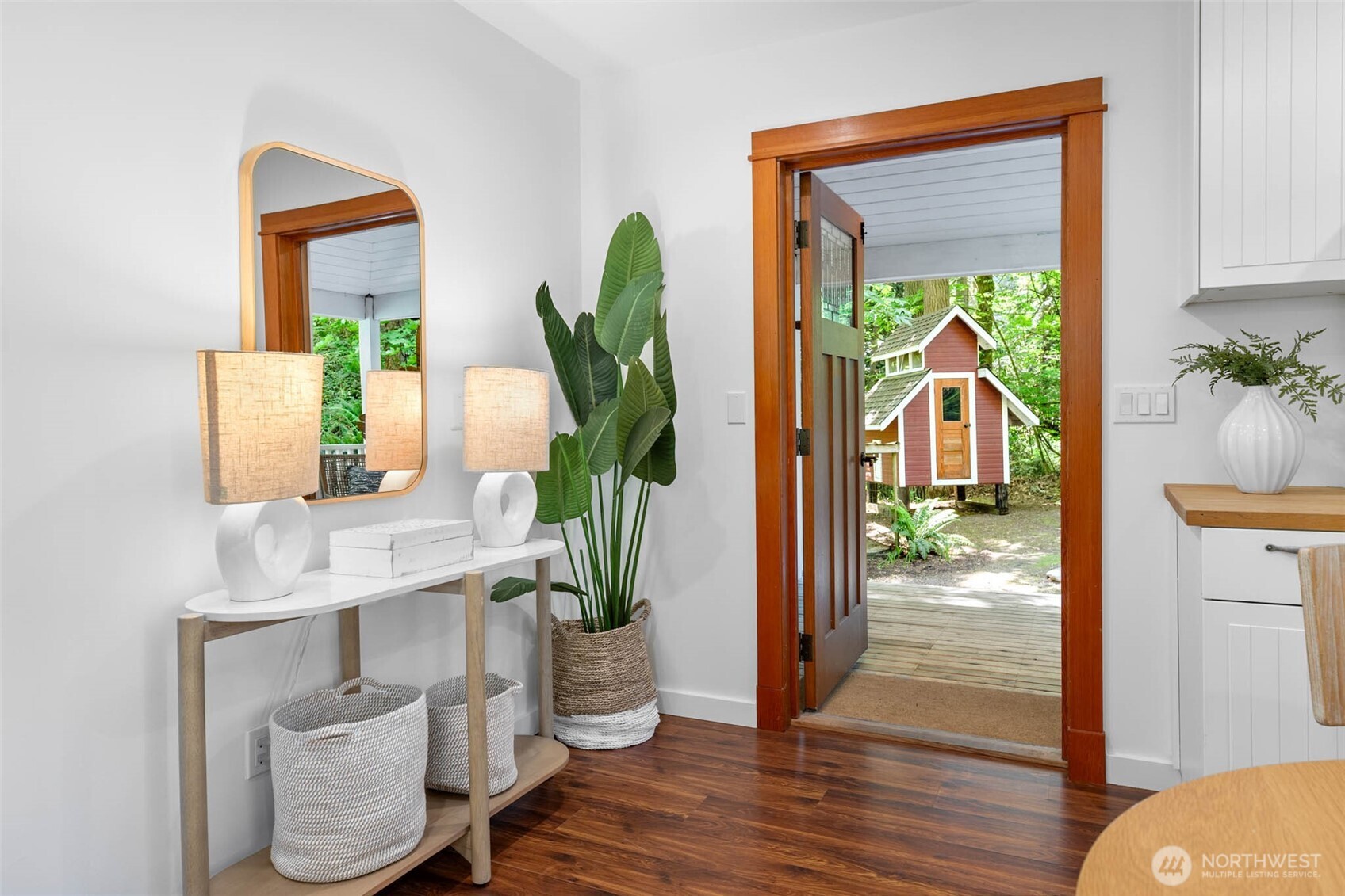 7026 Island Center Road NE, Bainbridge Island, WA 98110