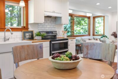 7026 Island Center Road NE, Bainbridge Island, WA 98110 - Photo 9