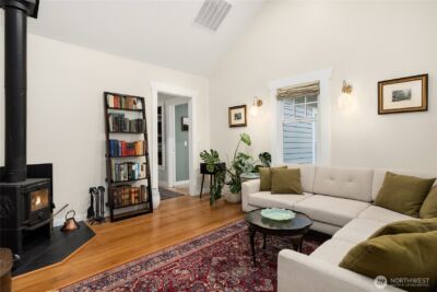 14268 N Madison Avenue NE, Bainbridge Island, WA 98110 - Photo 13