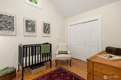 14268 N Madison Avenue NE, Bainbridge Island, WA 98110 - Photo 19
