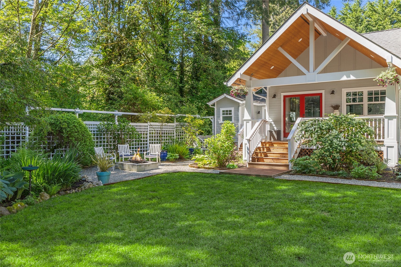 14268 N Madison Avenue NE, Bainbridge Island, WA 98110