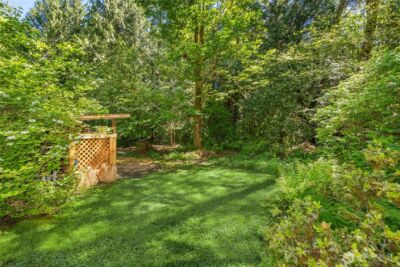 14268 N Madison Avenue NE, Bainbridge Island, WA 98110 - Photo 28