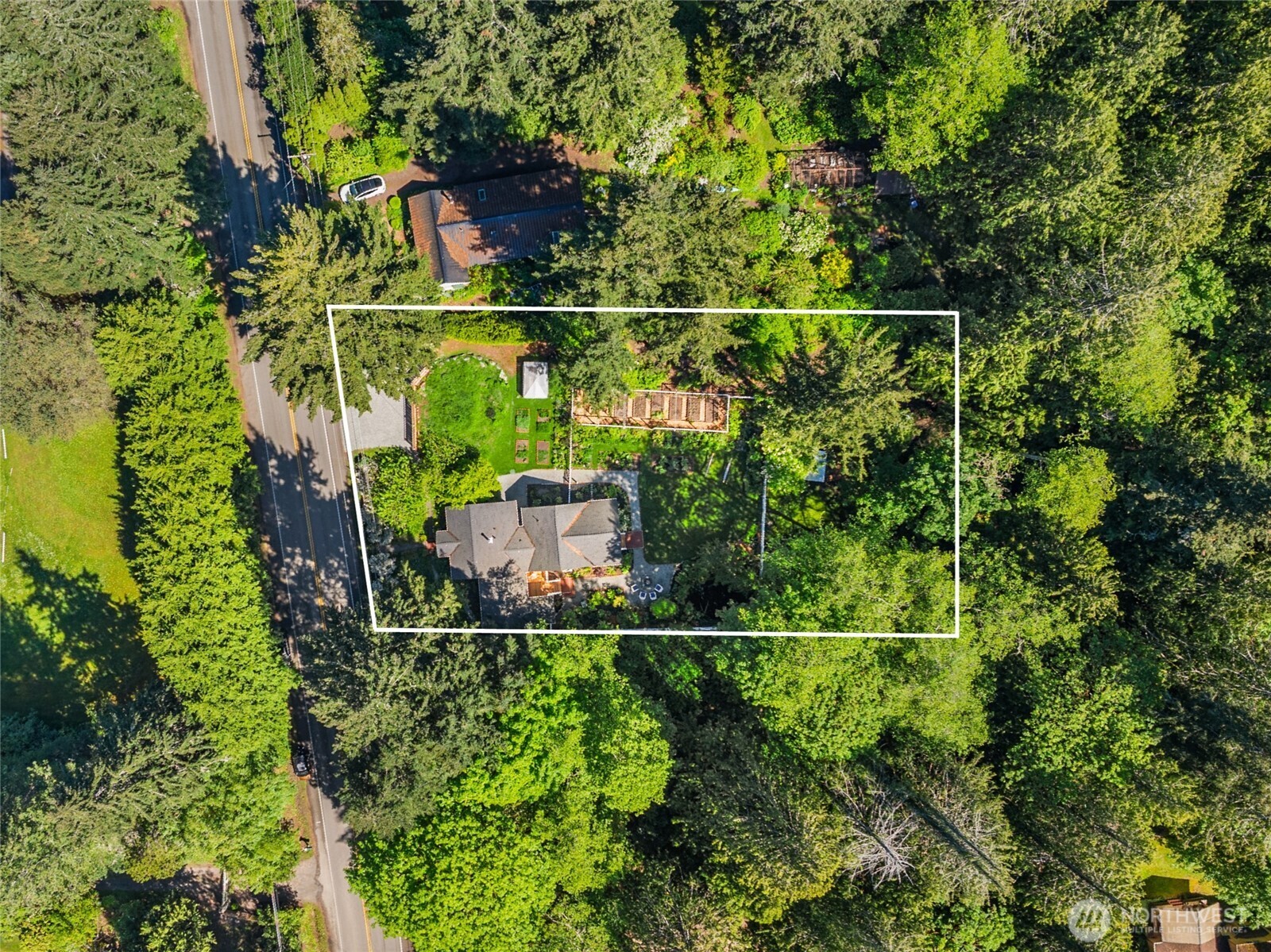 14268 N Madison Avenue NE, Bainbridge Island, WA 98110
