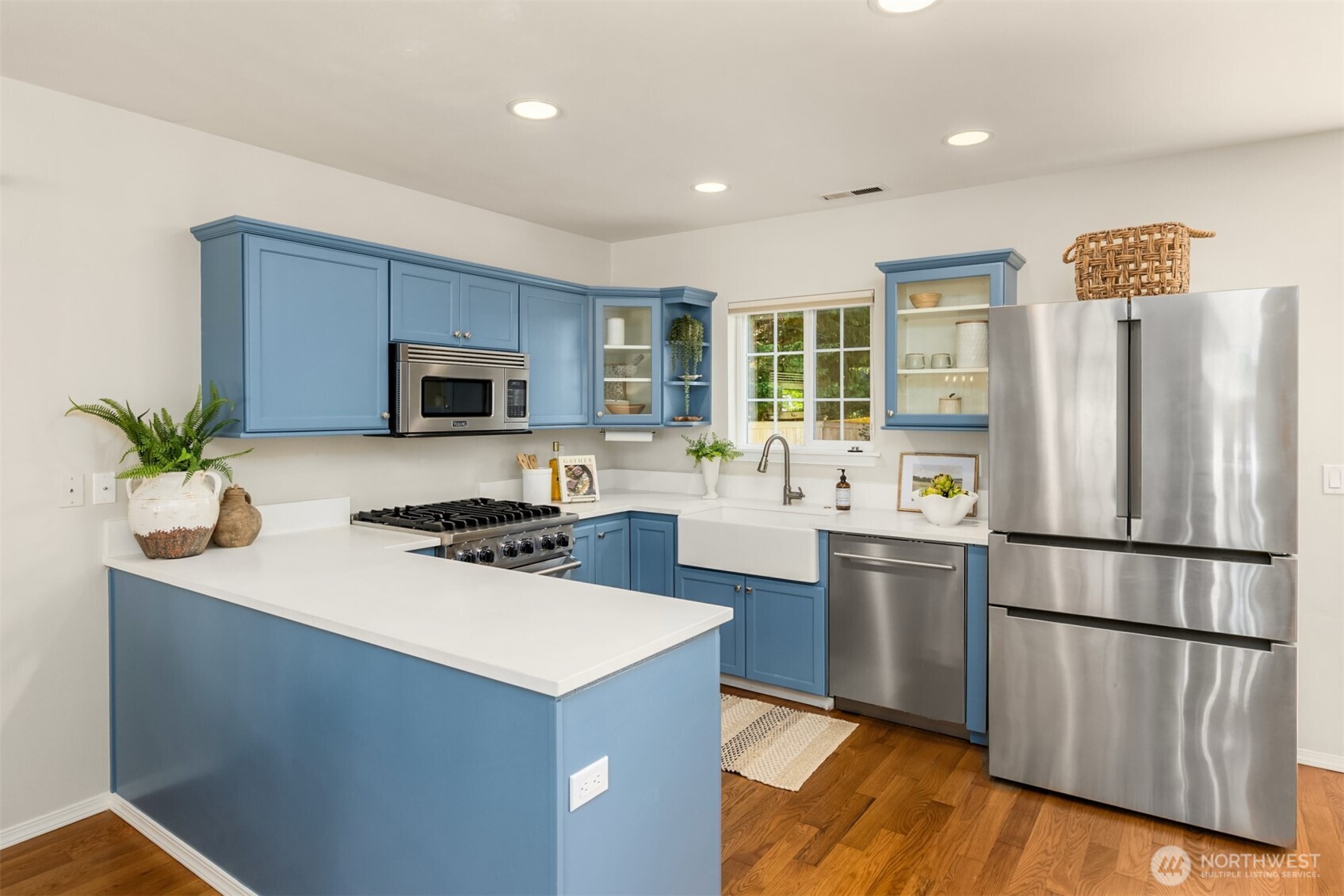 705 Moji Lane NW, Bainbridge Island, WA 98110