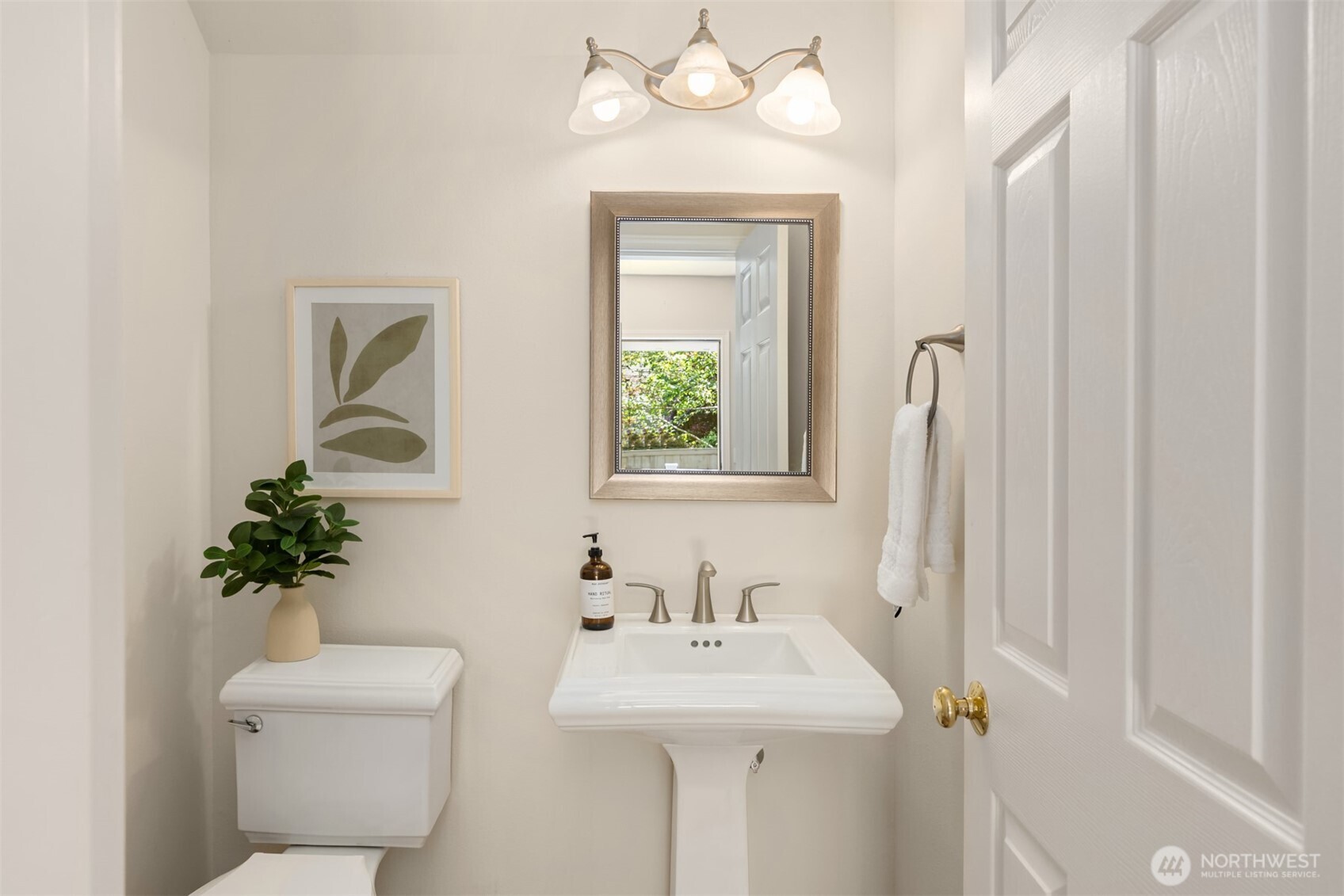 705 Moji Lane NW, Bainbridge Island, WA 98110