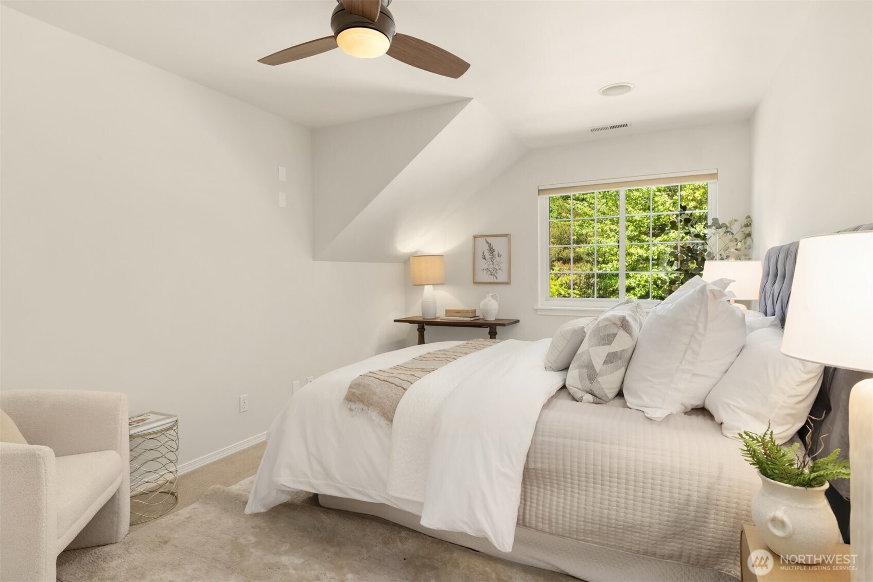 705 Moji Lane NW, Bainbridge Island, WA 98110