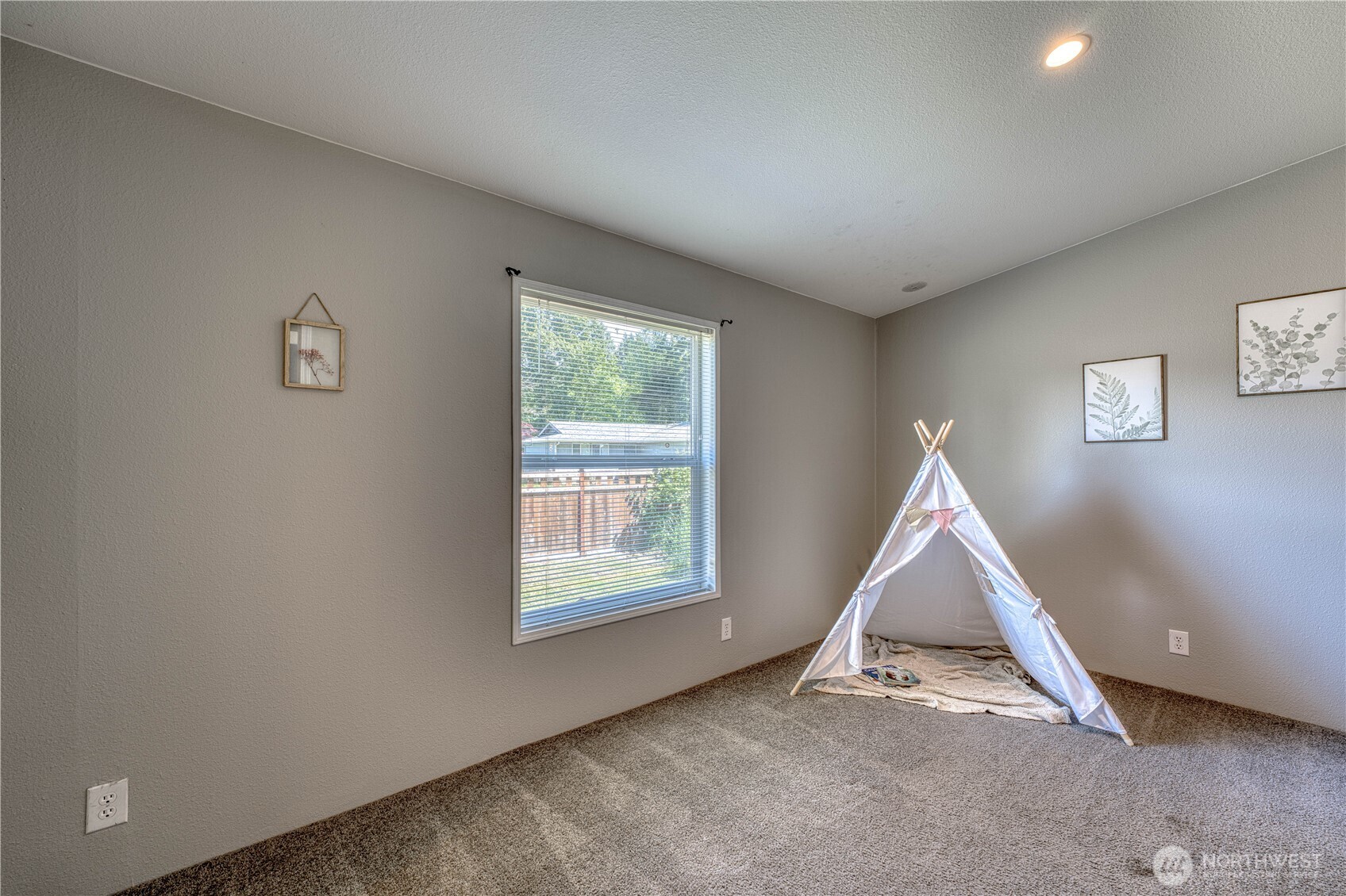 4436 SE Horstman Road , Port Orchard, WA 98366