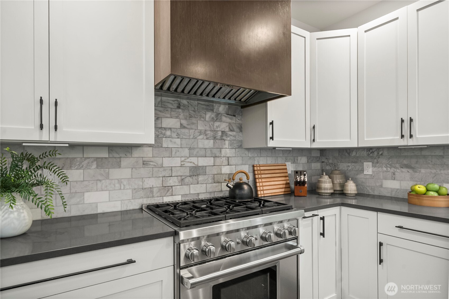 8636 NE Belle Hill Lane , Bainbridge Island, WA 98110