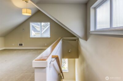 690 Wintersweet Road NE, Bainbridge Island, WA 98110 - Photo 21