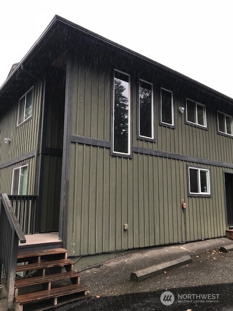 9715 Danwood Lane #4, Silverdale, WA 98383