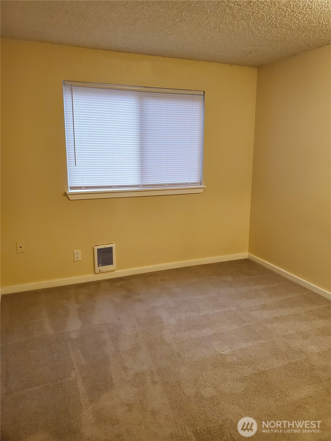 9715 Danwood Lane #4, Silverdale, WA 98383