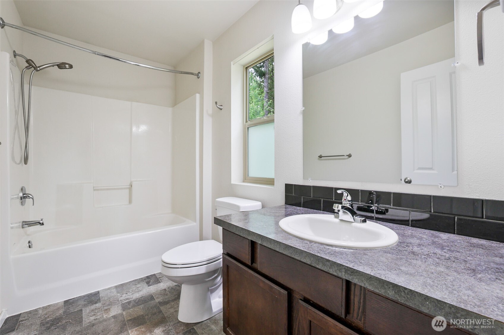 427 NE Inspiration Street , Poulsbo, WA 98370