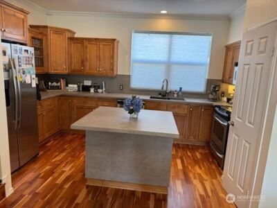 1523 SE Cutterlane #B, Vancouver, WA 98661 - Photo 2