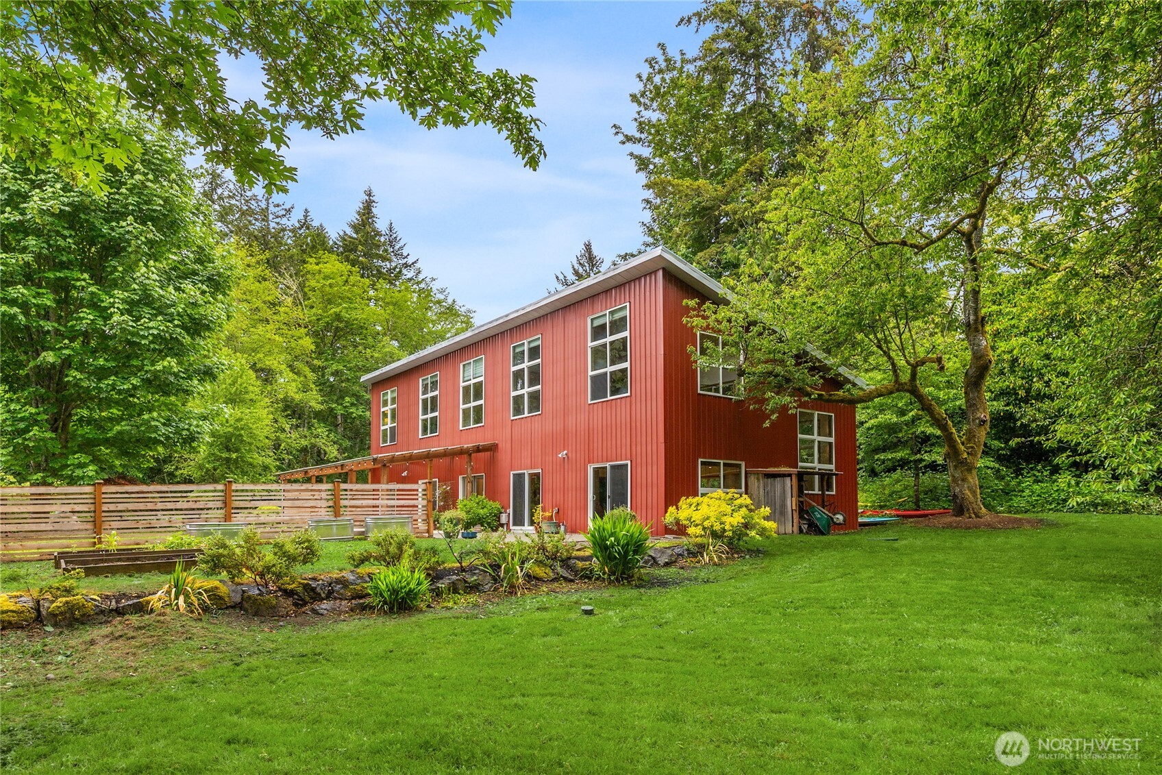 13984 Toad Holler PL NE, Bainbridge Island, WA 98110