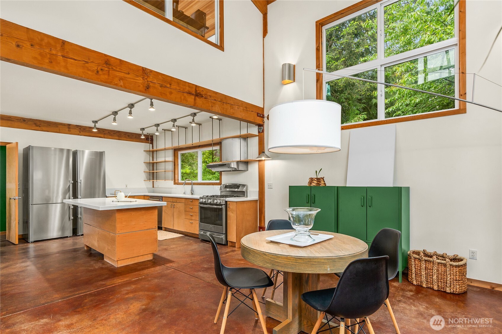 13984 Toad Holler PL NE, Bainbridge Island, WA 98110