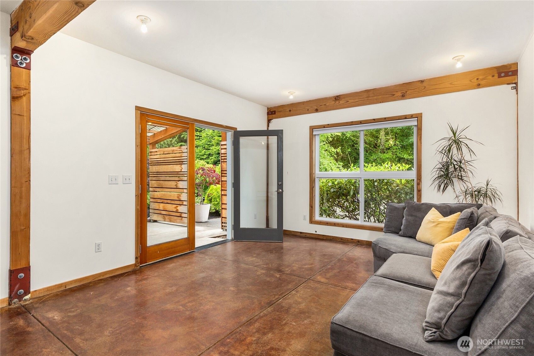 13984 Toad Holler PL NE, Bainbridge Island, WA 98110