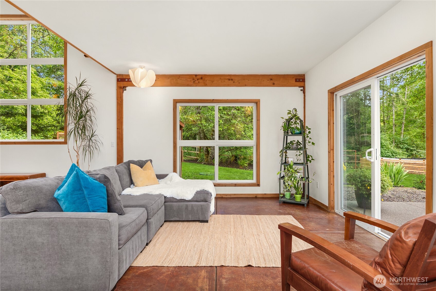 13984 Toad Holler PL NE, Bainbridge Island, WA 98110