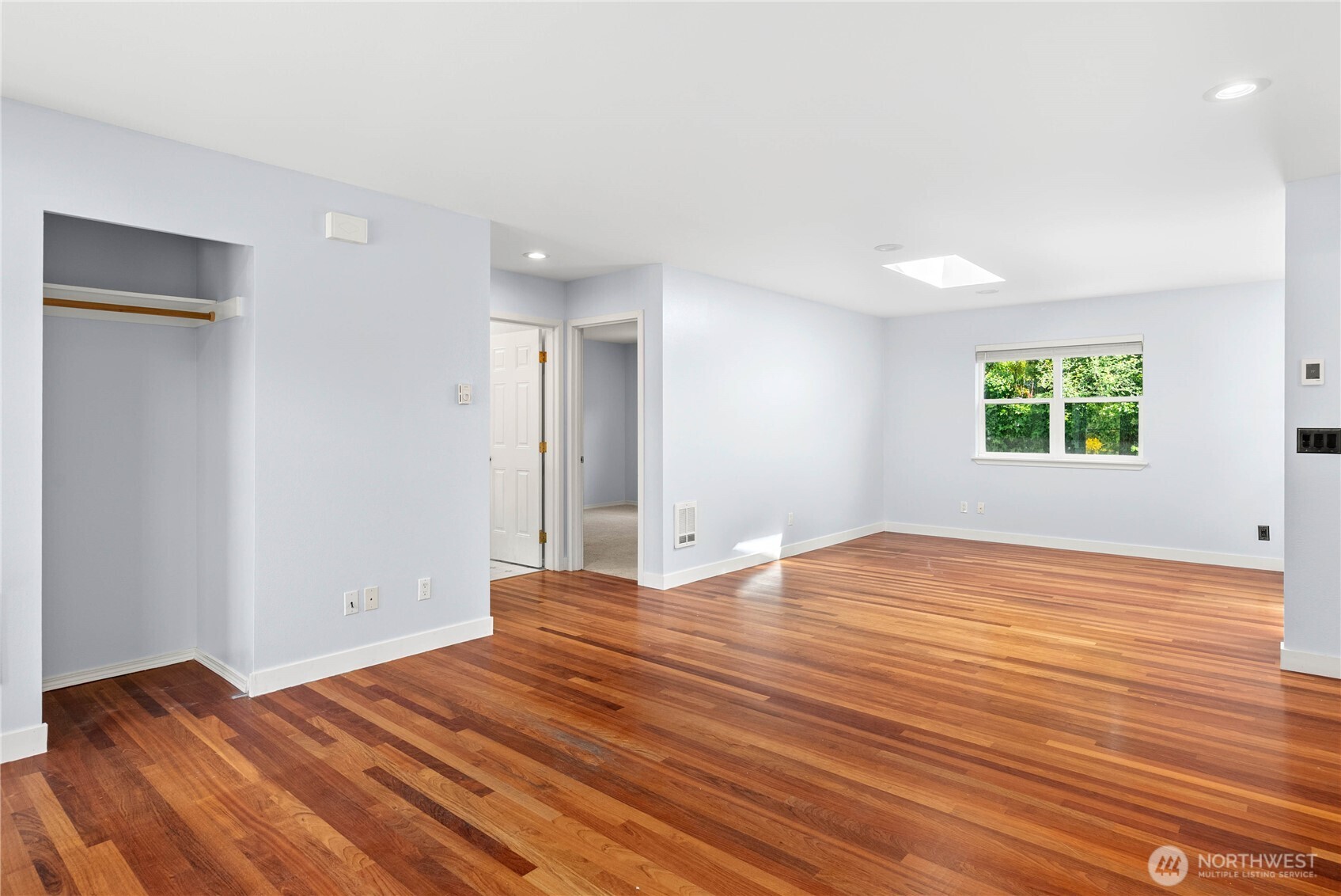 37708 Vista Key Drive NE, Hansville, WA 98340