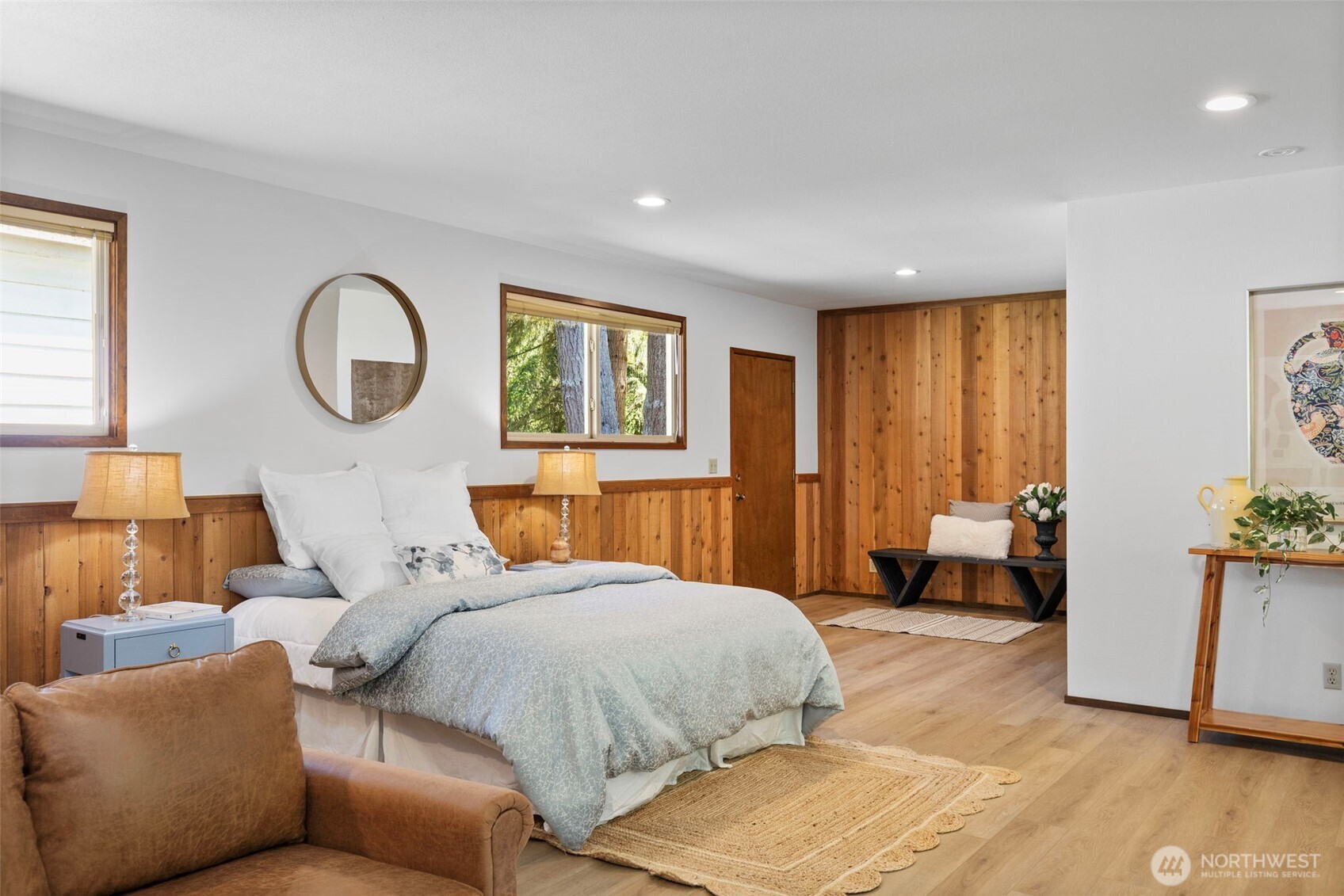 13893 John Street NE, Bainbridge Island, WA 98110