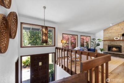 13893 John Street NE, Bainbridge Island, WA 98110 - Photo 4