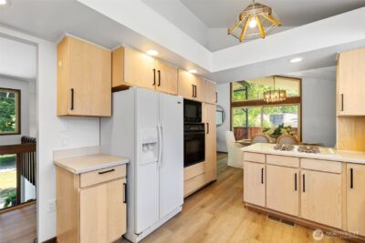 13893 John Street NE, Bainbridge Island, WA 98110 - Photo 10