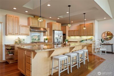 8151 E Seaview Drive , Port Orchard, WA 98366 - Photo 10