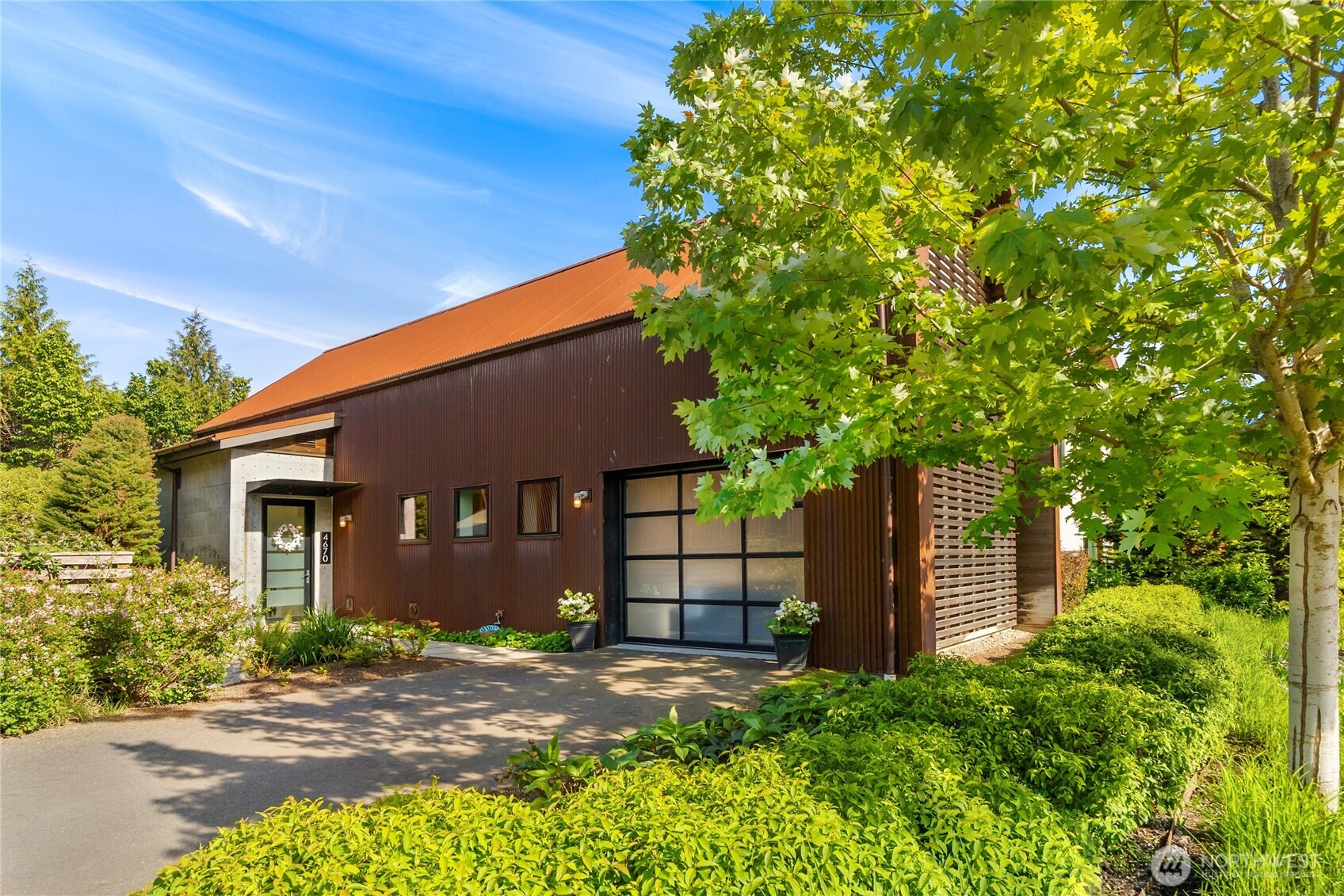 4670 Flying Goat Avenue NE, Bainbridge Island, WA 98110