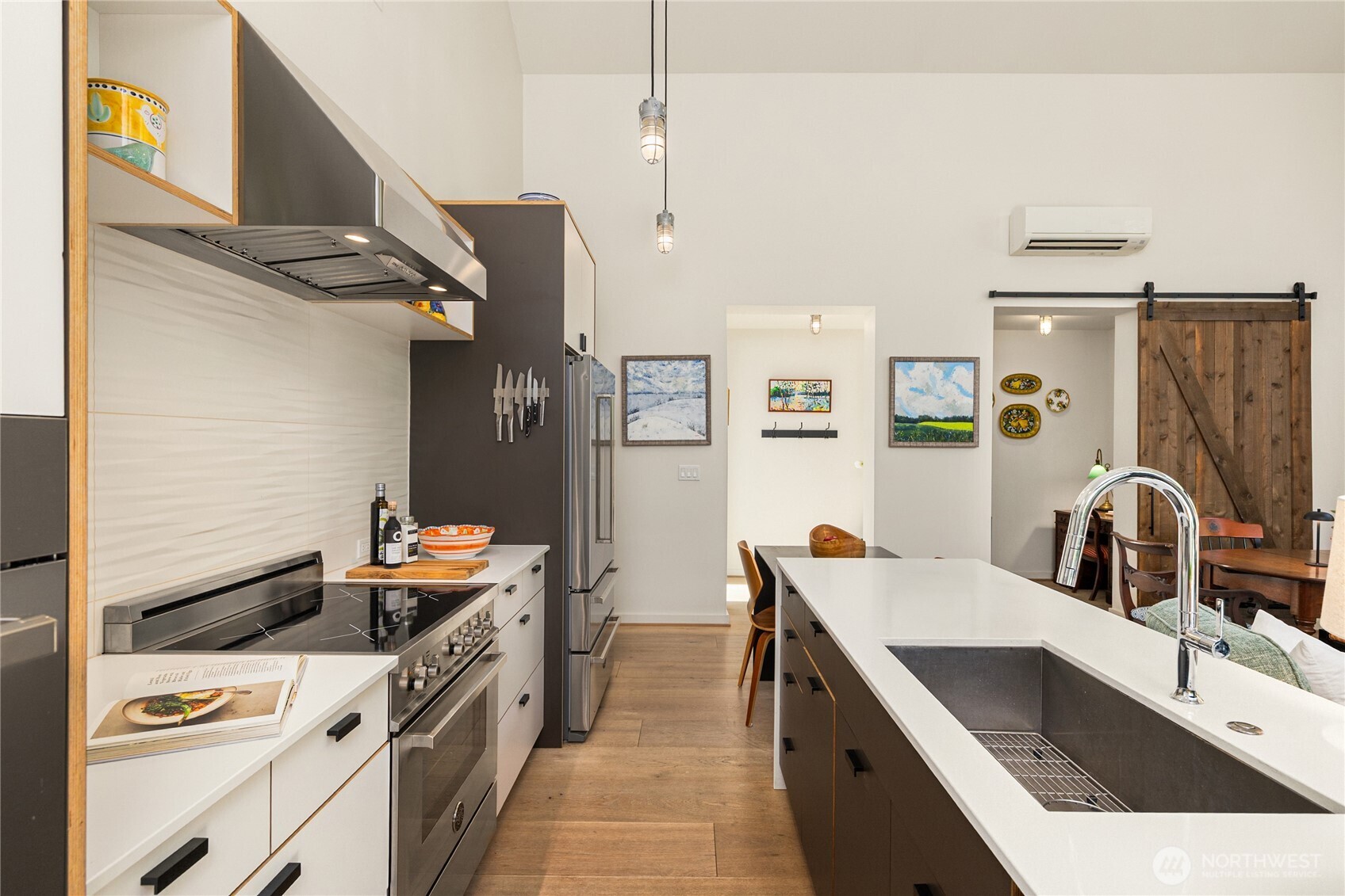 4670 Flying Goat Avenue NE, Bainbridge Island, WA 98110