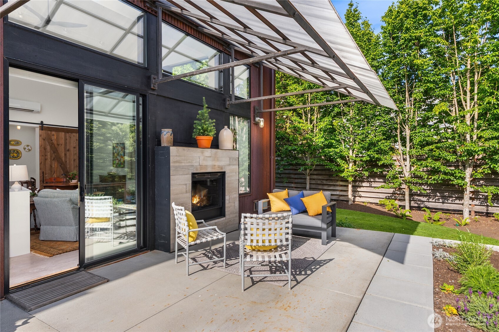 4670 Flying Goat Avenue NE, Bainbridge Island, WA 98110