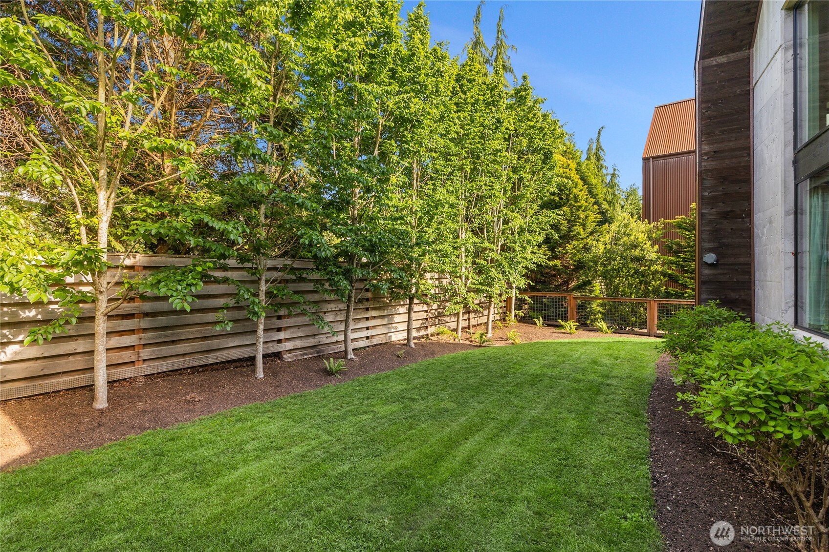 4670 Flying Goat Avenue NE, Bainbridge Island, WA 98110