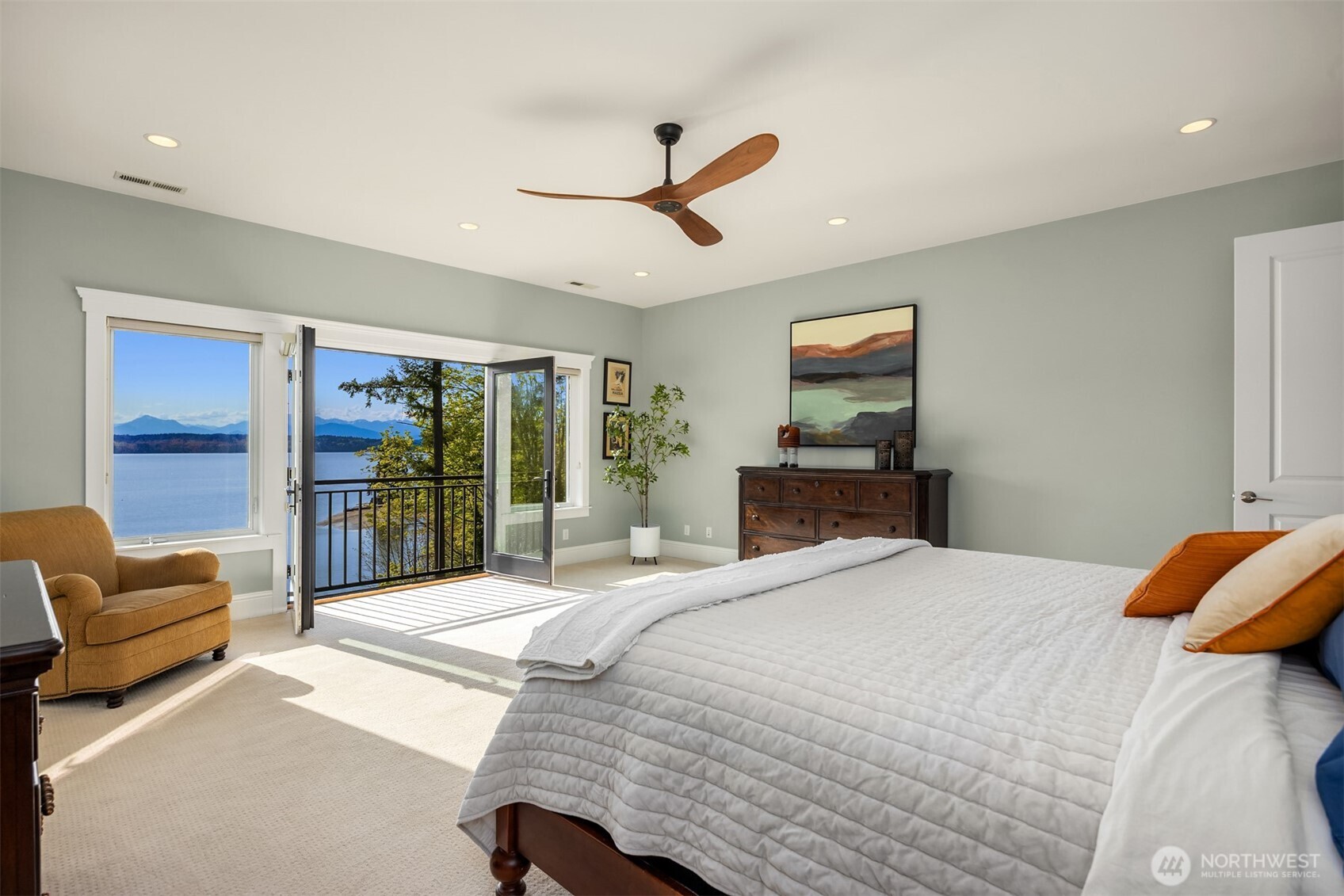 6783 NE Bergman Road , Bainbridge Island, WA 98110