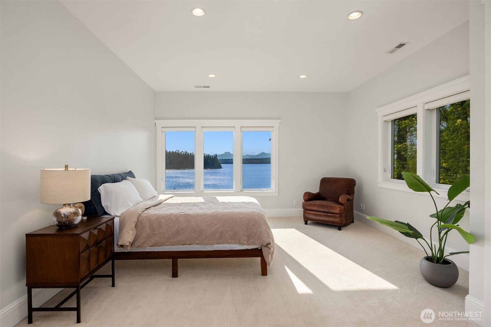 6783 NE Bergman Road , Bainbridge Island, WA 98110