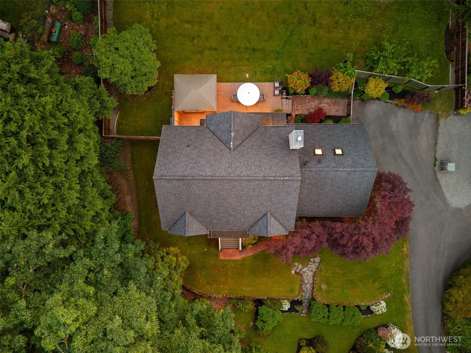 5791 Wimsey Lane NE, Bainbridge Island, WA 98110
