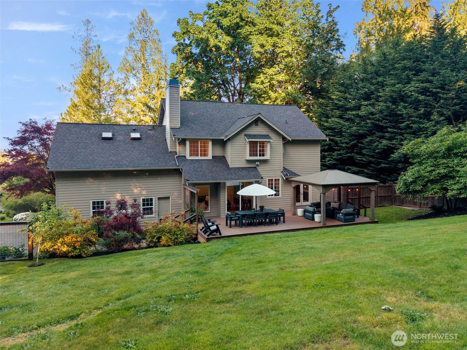 5791 Wimsey Lane NE, Bainbridge Island, WA 98110