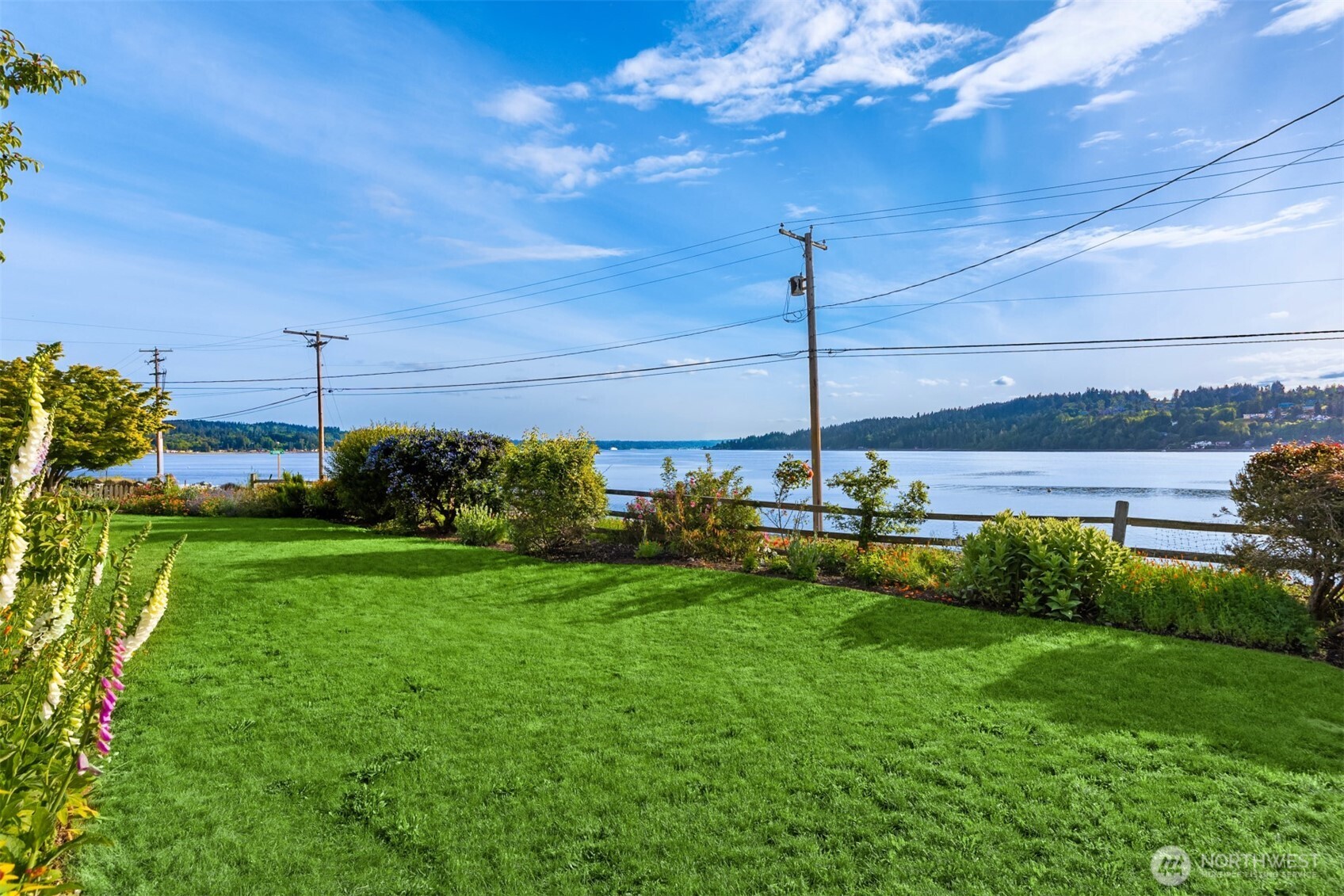 3700 Crystal Springs Drive NE, Bainbridge Island, WA 98110