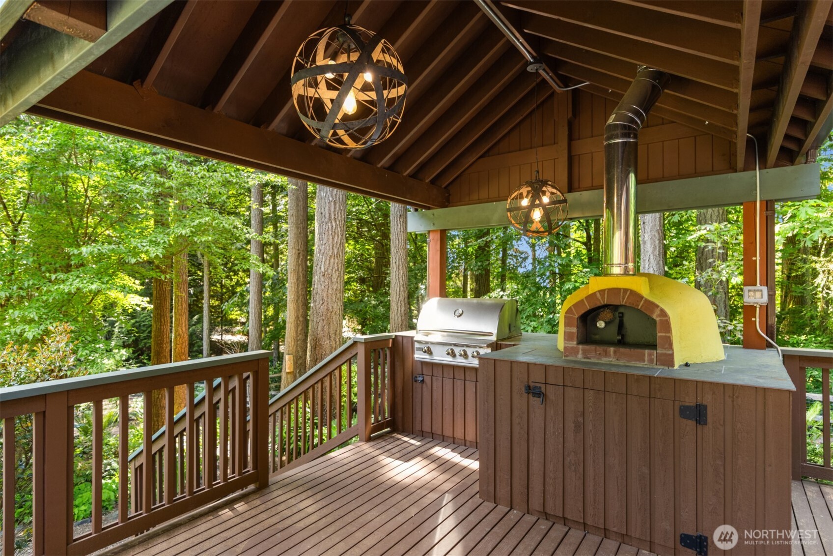 6900 NE Dolphin Drive , Bainbridge Island, WA 98110