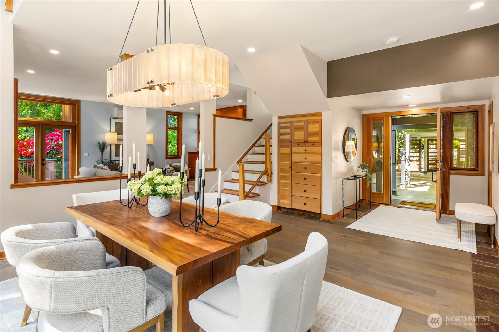 6900 NE Dolphin Drive , Bainbridge Island, WA 98110