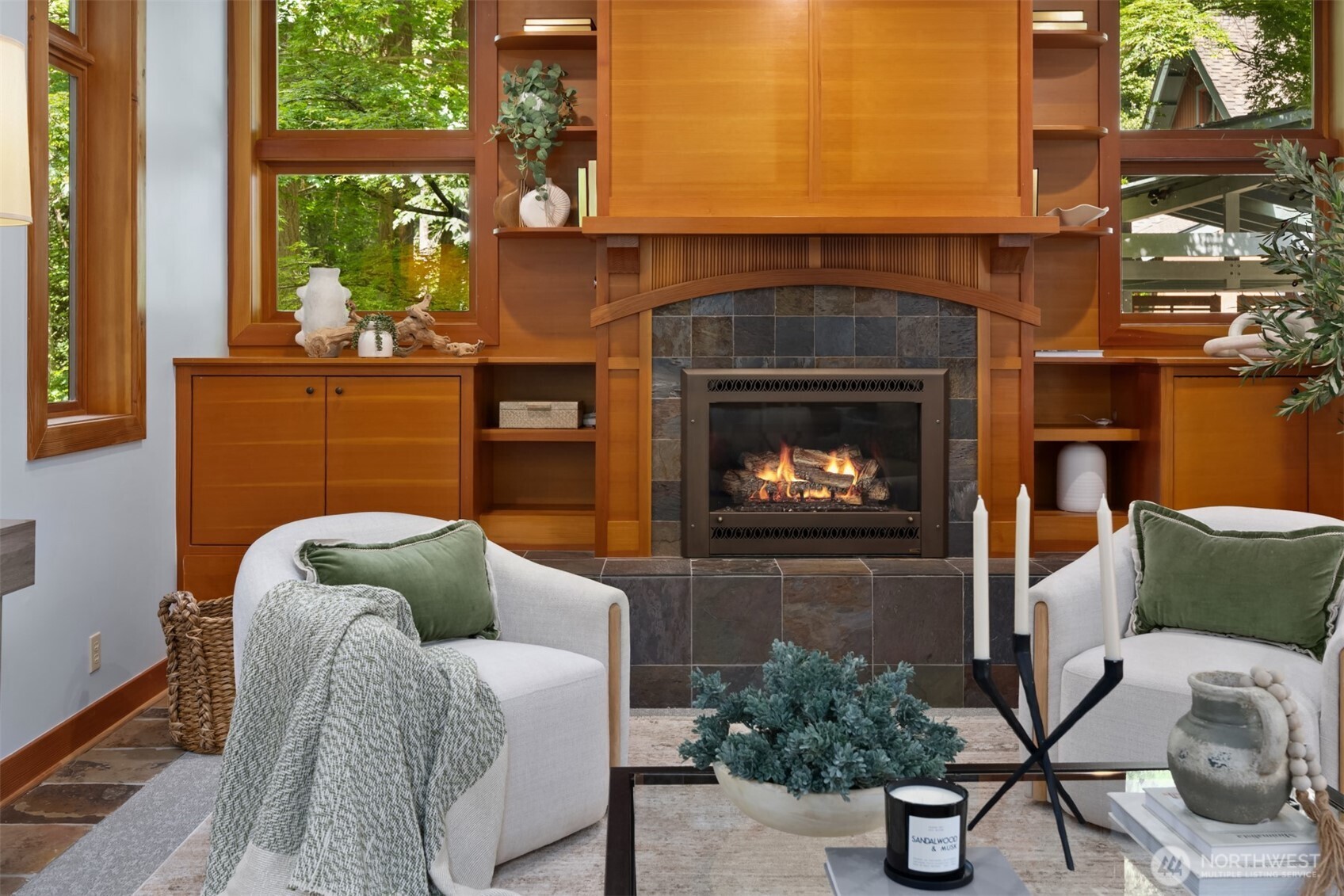 6900 NE Dolphin Drive , Bainbridge Island, WA 98110