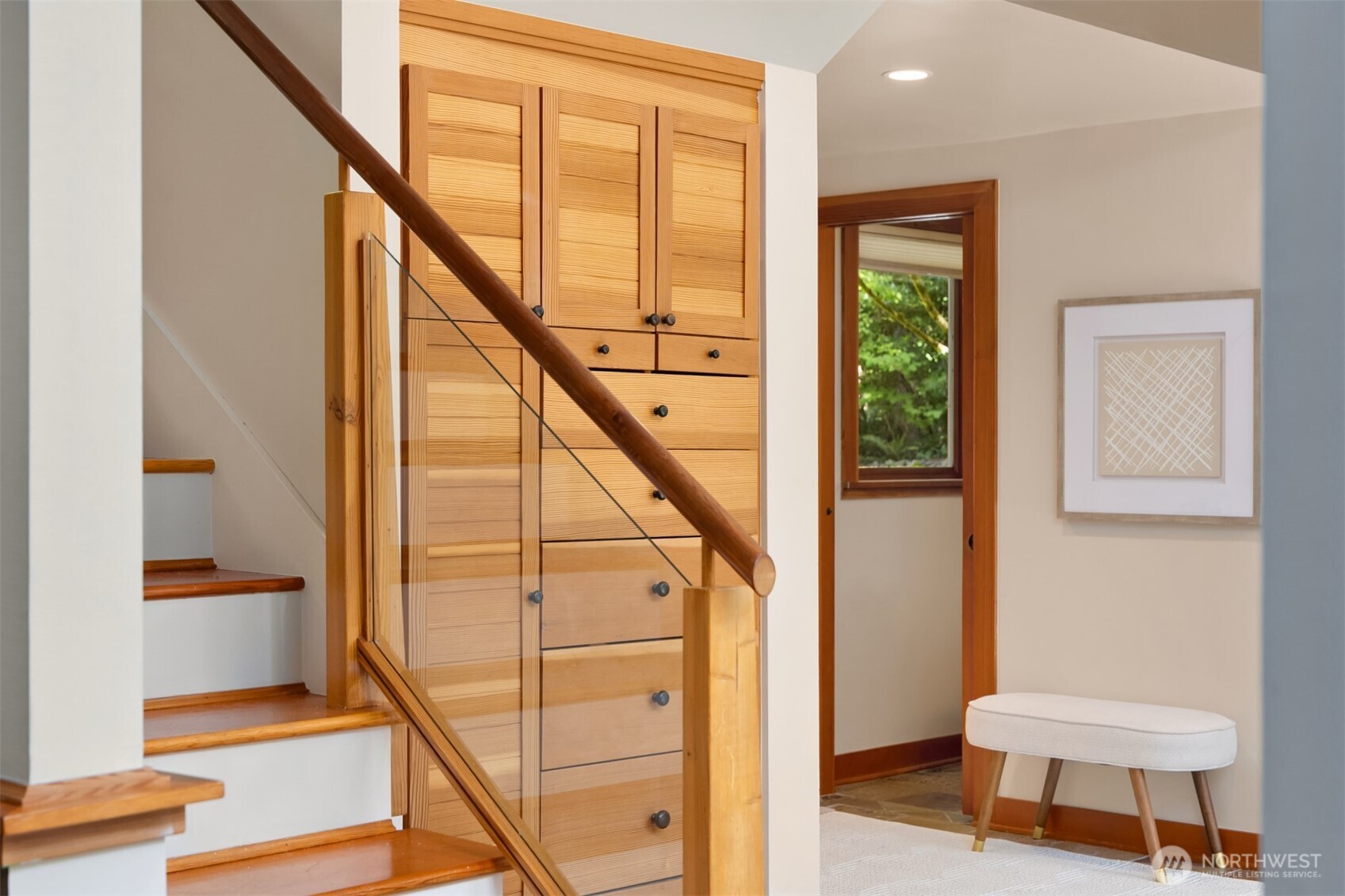 6900 NE Dolphin Drive , Bainbridge Island, WA 98110