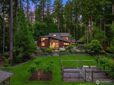 6900 NE Dolphin Drive , Bainbridge Island, WA 98110 - Photo 2